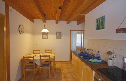 Uhldingen-Muehlhofen Apartment | Vacation apartment on a farm with farm store and wine tavern on Lake Constance