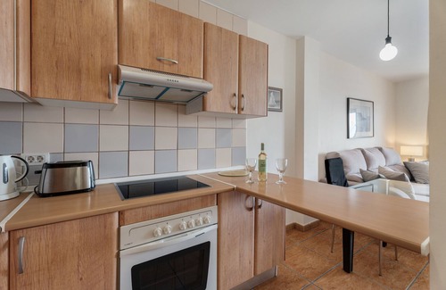 San Miguel de Abona Apartment | Vacation Apartment 'Ocean Golf San Miguel' with Sea View, Shared Pool and Wi-Fi