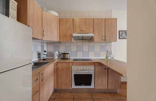 San Miguel de Abona Apartment | Vacation Apartment 'Ocean Golf San Miguel' with Sea View, Shared Pool and Wi-Fi