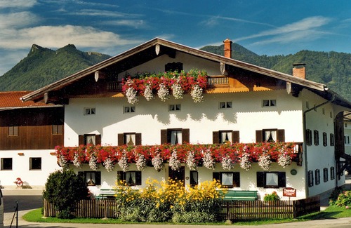 Aschau im Chiemgau Apartment | Vacation apartment I° separate living room/bedroom, 40 sqm on the 1st floor