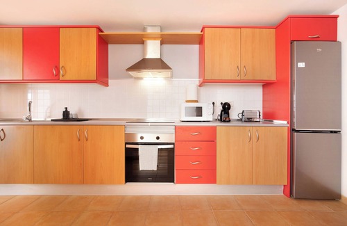 Puerto del Rosario Apartment | Vacation Apartment 'Lancelot' with Shared Pool and Wi-Fi