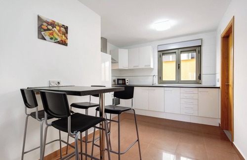 Puerto del Rosario Apartment | Vacation Apartment 'Casa Rosi 1' with Sea View and Wi-Fi