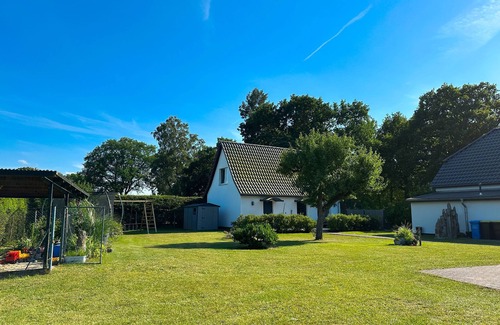 Gelbensande Apartment | Vacation apartment Klein - Vacation in the countryside