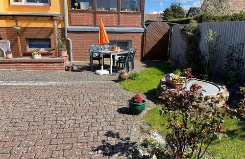 Ribnitz-Damgarten Apartment | Vacation apartment Zum Anmselgarten - FW Zum Amselgarten