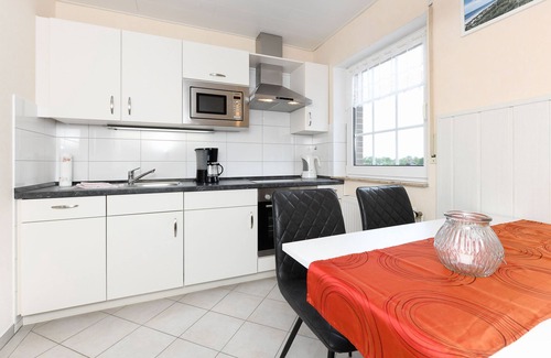 Neuharlingersiel Apartment | Vacation apartment Ringelgans - House Andreesen