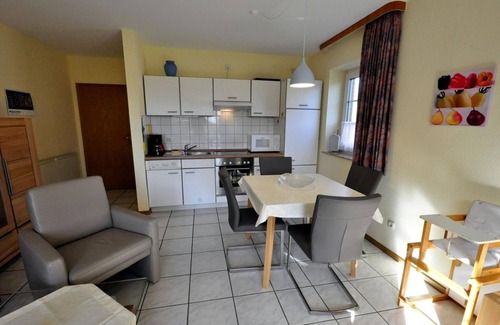 Neuharlingersiel Apartment | Vacation apartment Mühlenstrich 1a apartment 4 - Haus Sielblick