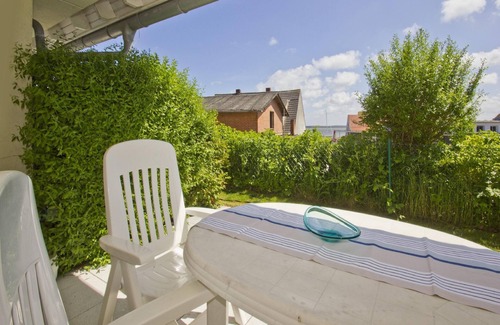 Breege Apartment | Vacation apartment near the harbor with terrace and sea view - Hafenhäuser Breege FeWo 13