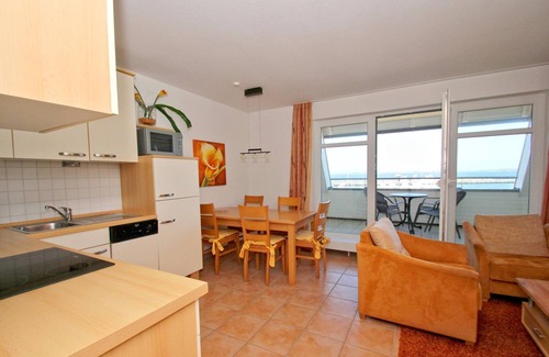 Wiek Apartment | Vacation apartment near the harbor with balcony and sea view - Hafenhäuser Wiek FeWo 03