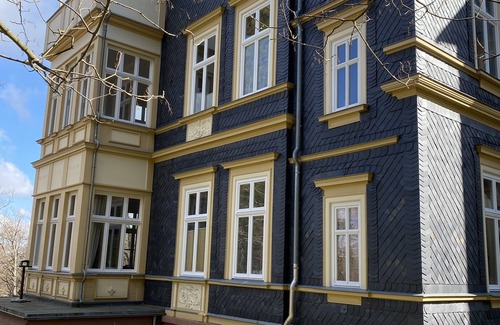 Friedrichroda Apartment | Vacation apartment "Villa am Kurpark" - Maisonette