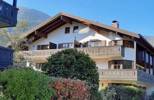 Ettenhausen Apartment | Vacation apartment Alpenflair 52 m² with separate bedroom