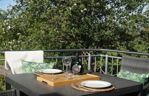 Schortens Apartment | Vacation apartment/apartment for 4 guests with 67m² in Schortens (162436)