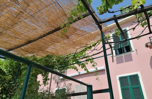 Lavagna Apartment | Vacation apartment/apartment for 4 guests with 130m² in Lavagna (172052)