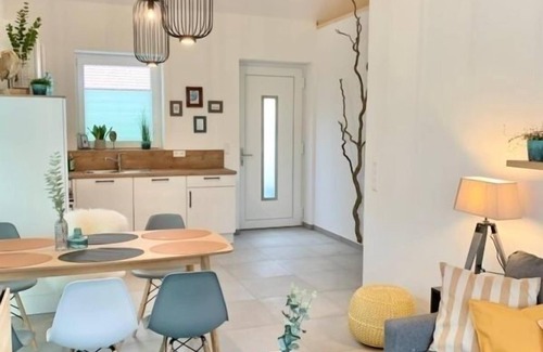 Sehestedt Apartment | Vacation apartment/apartment for 12 guests with 166m² in Jade (266782)