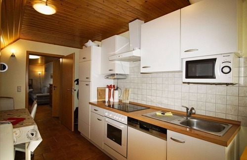 Wiek House | Vacation apartment close to the beach with sea view - Ferienhaus Strandlatscher FeWo 03 -