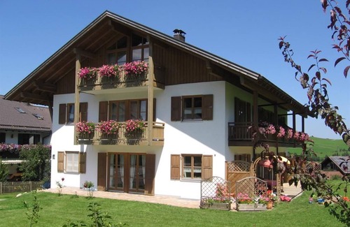 Bad Kohlgrub Apartment | Vacation apartment Panorama - Holiday apartment Alpenstern
