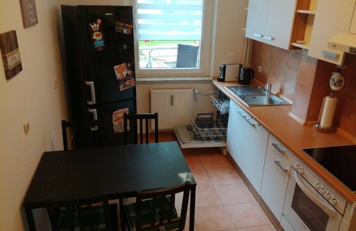 South Geestemunde Apartment | Vacation apartment "Schofftied" near the train station for 5 people