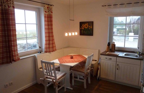 Middelhagen Condo | Vacation apartment on the ground floor in the thatched house on the Bodden in Middelhagen