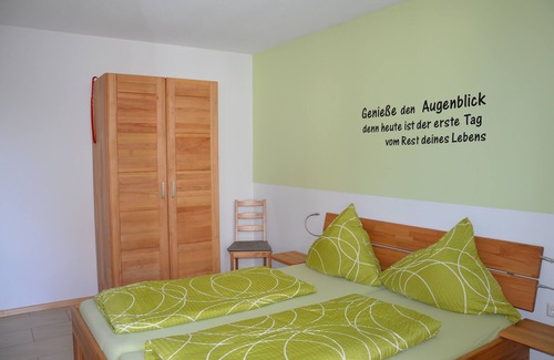 Rheinhausen Apartment | Vacation apartment/apartment for 6 guests with 55m² in Rheinhausen (76116)