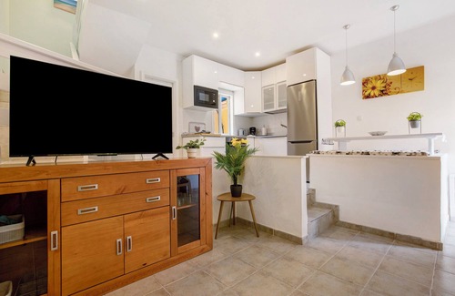 Bahia Calma Apartment | Vacation Apartment 'Casa Relax' with Shared Pool, Private Terrace and Wi-Fi