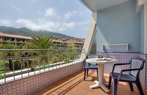La Quinta Apartment | Vacation Apartment 'Sofia' with Mountain View, Shared Pool and Wi-Fi