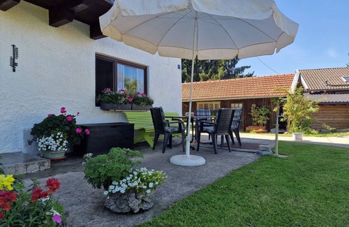 Bad Endorf Apartment | Vacation apartment farmhouse, first floor, 65 sqm, 2 separate bedrooms