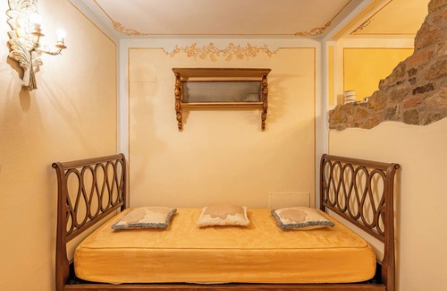 Molazzana Other | Vacation apartment "Grillo Rosso Taverna" with fireplace