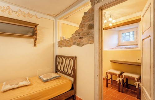 Molazzana Other | Vacation apartment "Grillo Rosso Taverna" with fireplace