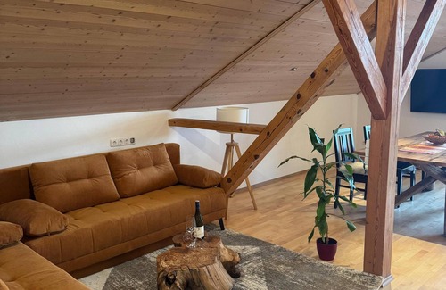 Reut Apartment | Vacation apartment hayloft