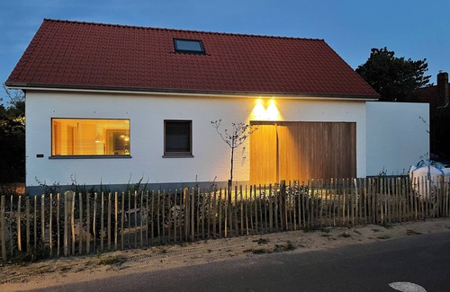 Oostduinkerke-Bad House | Vacation apartment HOY is a completely renovated vacation home for 8p, 950m from the sea