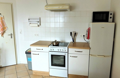 Dolzschen Apartment | Vacation apartment in an area characterized by wine and fruit growing