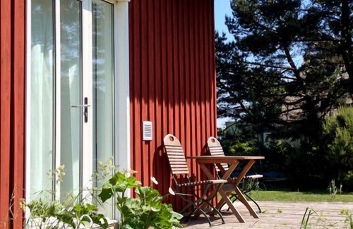 Pruchten Apartment | Vacation apartment in a thatched wooden house - very quiet and idyllic location