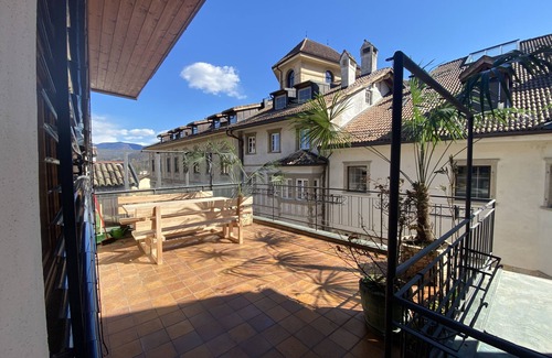 Caldaro Sulla Strada del Vino Apartment | Vacation apartment in the heart of Kaltern with a terrace to fall in love with
