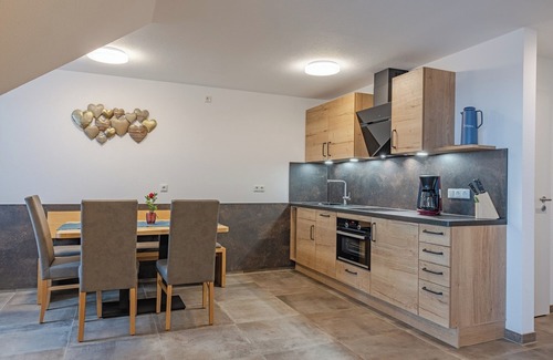 Salem Apartment | Vacation apartment in the attic, 80 sqm, 2 bedrooms with balcony, max. 3 persons