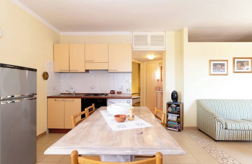Lu Bagnu Apartment | Vacation Apartment Casa Rita with Balcony & A/C