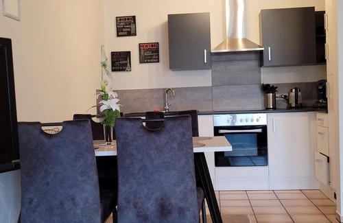 Baldringen Apartment | Vacation apartment "Landblick" - apartment/flat, shower and bath, WC, non-smoking