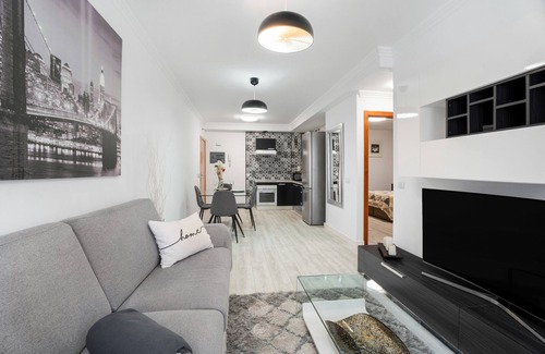 San Cristobal de La Laguna Apartment | Vacation Apartment 'Laguna Confort' with Wi-Fi