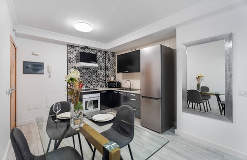 San Cristobal de La Laguna Apartment | Vacation Apartment 'Laguna Confort' with Wi-Fi