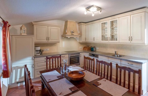 Hopfgarten Markt Apartment | Vacation apartment Pacher