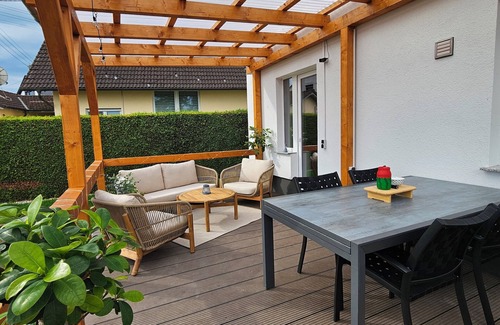 Eichen Apartment | Vacation apartment - panoramic terrace & rural tranquillity