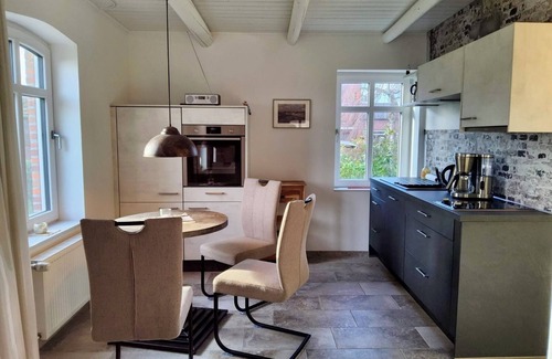 Dornumergrode Apartment | Vacation apartment Störtebeker Stube with garden near Dornumersiel