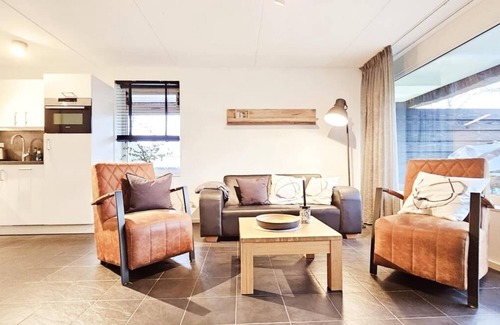 Municipality of Ameland Apartment | Vacation apartment "Taling" Ameland - beautiful first floor apartment designed for up to 4 people