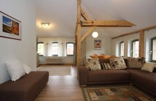 Thale Apartment | Vacation apartment Theophanu - Therme included - Ferienwohnungen Am Kurpark - Fam.