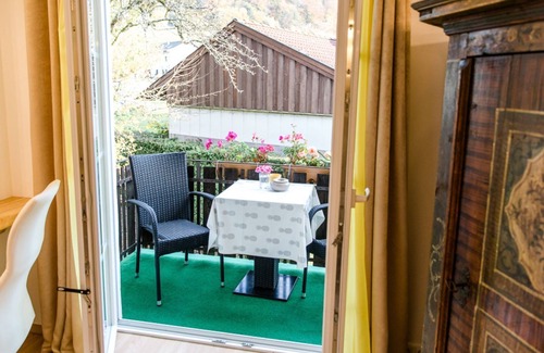 Steinbach am Attersee Apartment | Vacation apartment Top 6 - Atterseejuwele am See