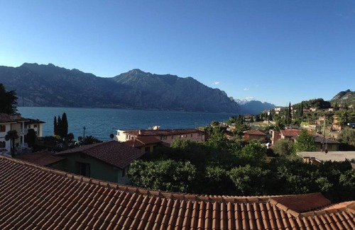 Malcesine Old Town Apartment | Vacation Apartment “Vecchio Frantoio” with Lake View, Mountain View & Terrace