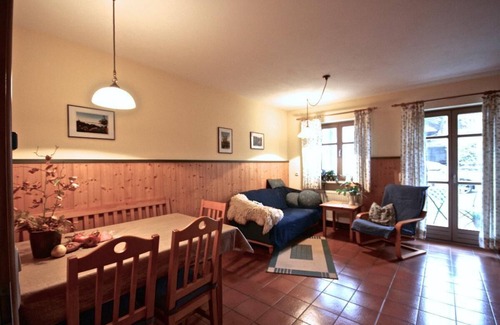 Altnußberg Apartment | Vacation apartment with 2 bedrooms and balcony (65 sqm)