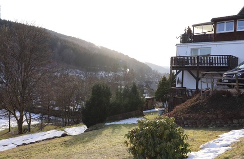 Zueschen Condo | Vacation apartment Waldblick