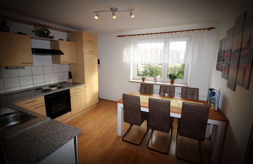 Großzschachwitz Apartment | Vacation apartment with 3 separate bedrooms