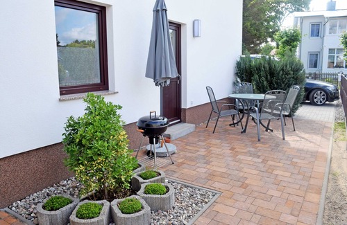 Ostseebad Baabe Apartment | Vacation apartment with terrace facing Baaber Beek 03 - Baaber Ferienwohnungen zwischen