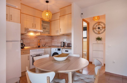 La Oliva Apartment | Vacation 'Casa Del Amanecer' with Sea View, Shared Pool and Wi-Fi
