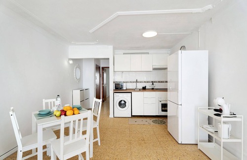 Tabaiba Apartment | Vacation Apartment 'La Florita Tabaiba' with Sea View, Balcony and Wi-Fi